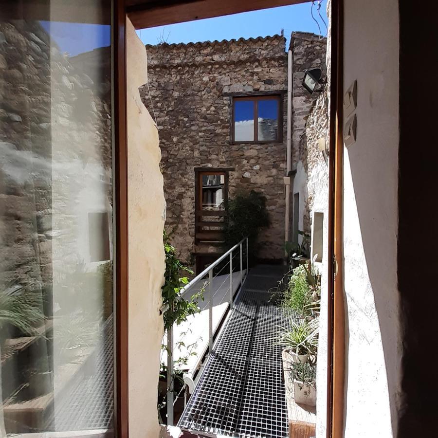 Les Deux Arches Bed & Breakfast Caunes-Minervois Exterior photo